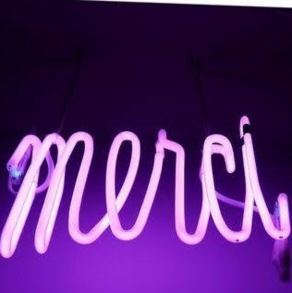 Meet your Posher, Isabelle - Picture 1 of 1